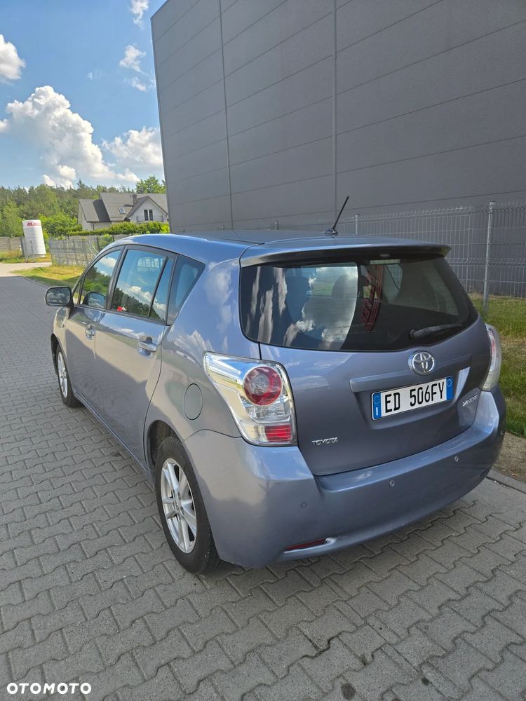 Toyota Verso 1.8 Sol - 19