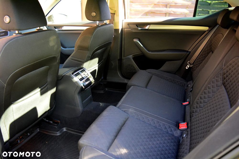 Skoda Superb 2.0 TDI Style - 13