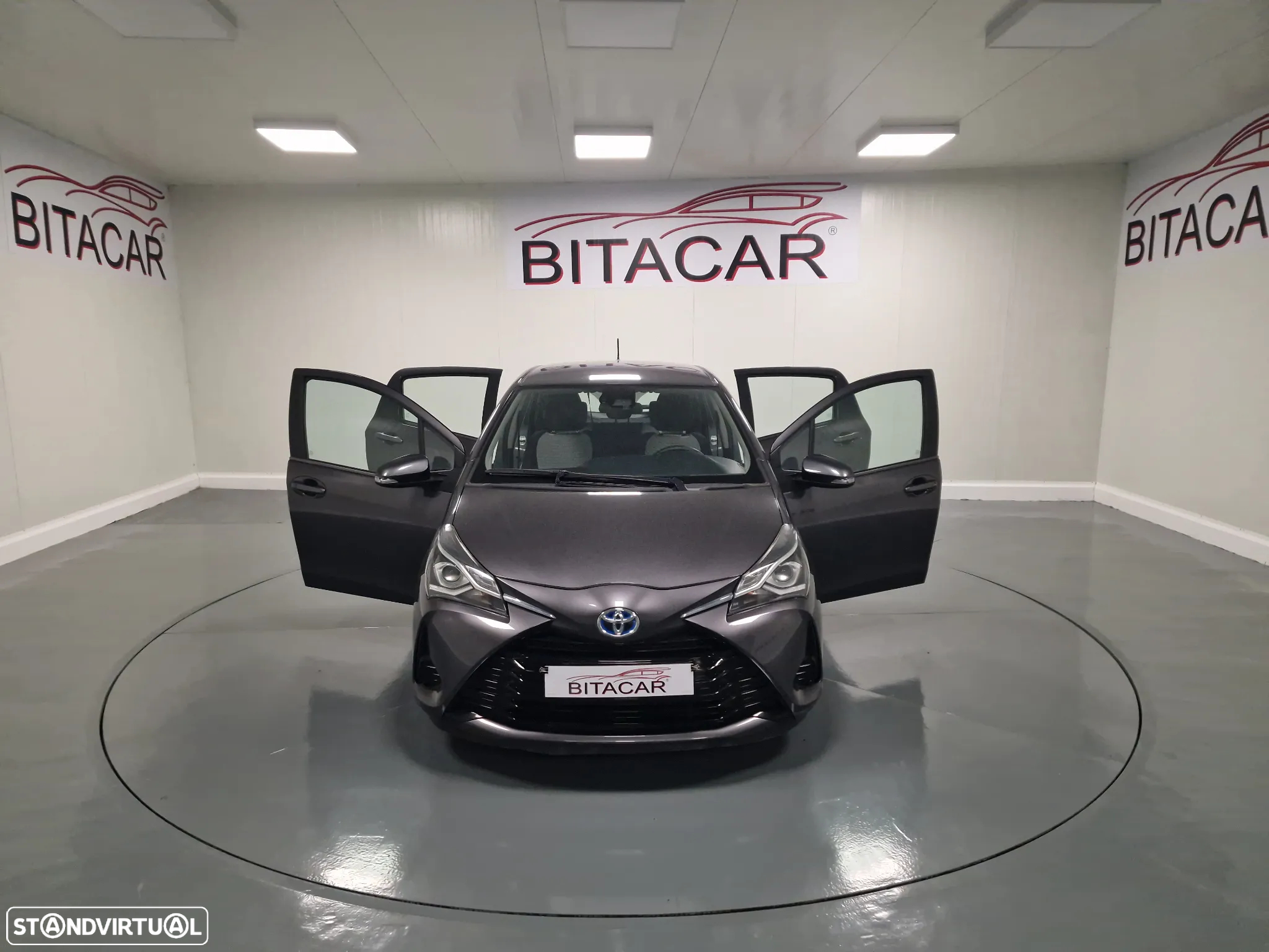 Toyota Yaris 1.5 HSD Comfort - 9