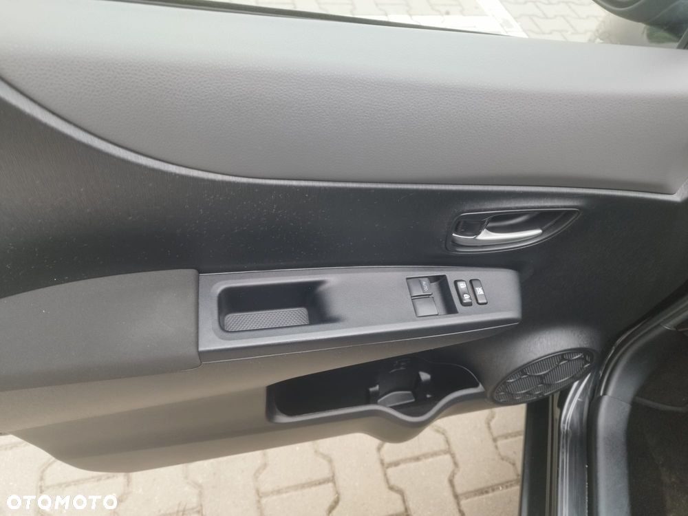 Toyota Yaris 1.0 Active - 10