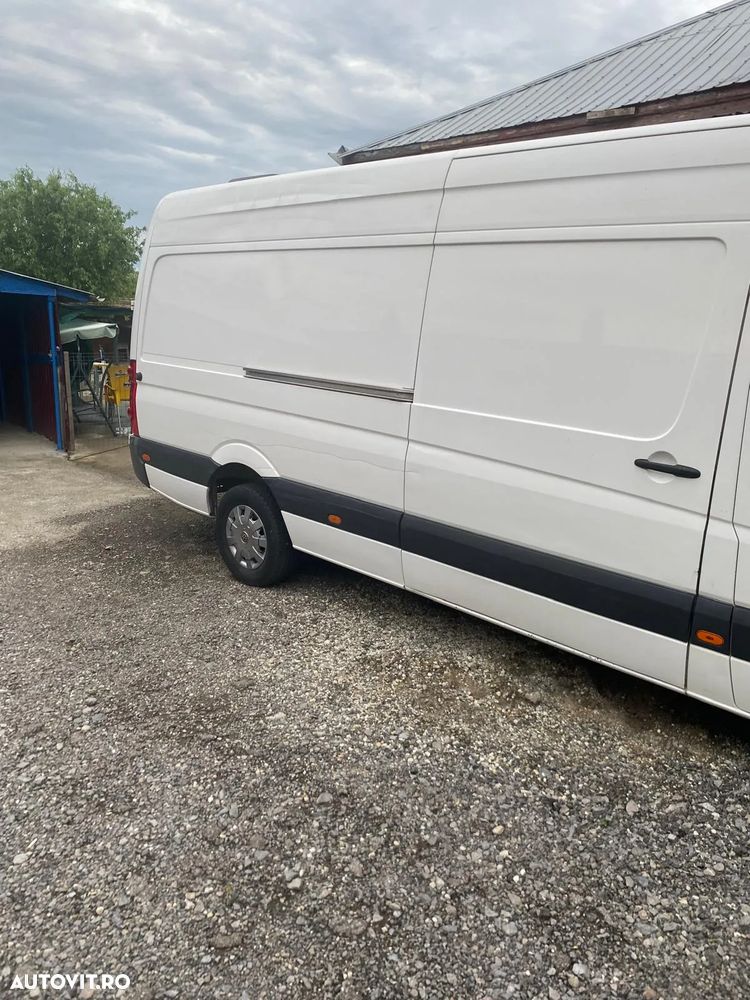 Volkswagen Crafter - 2