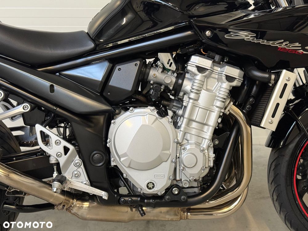 Suzuki Bandit - 13