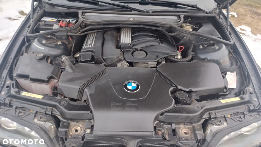 BMW Seria 3 318i - 16