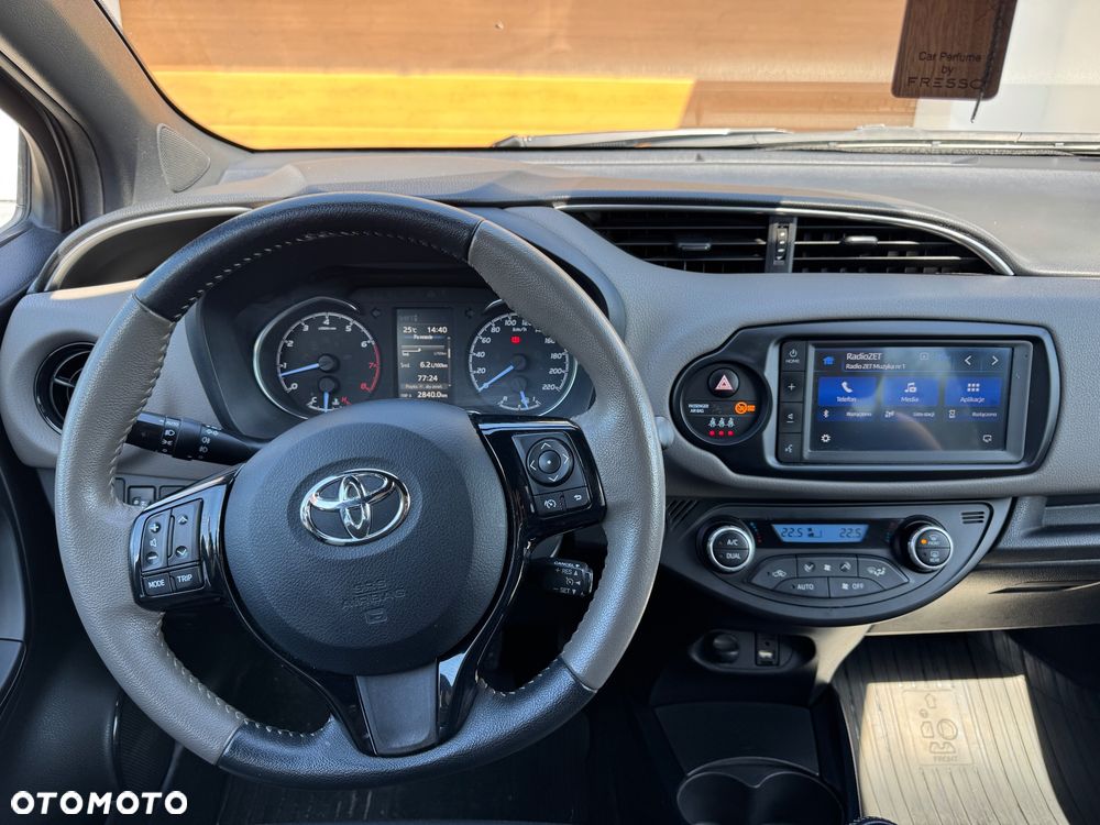 Toyota Yaris 1.5 Selection - 12