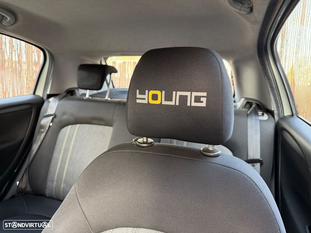 Fiat Punto 1.2 Young S&S - 17