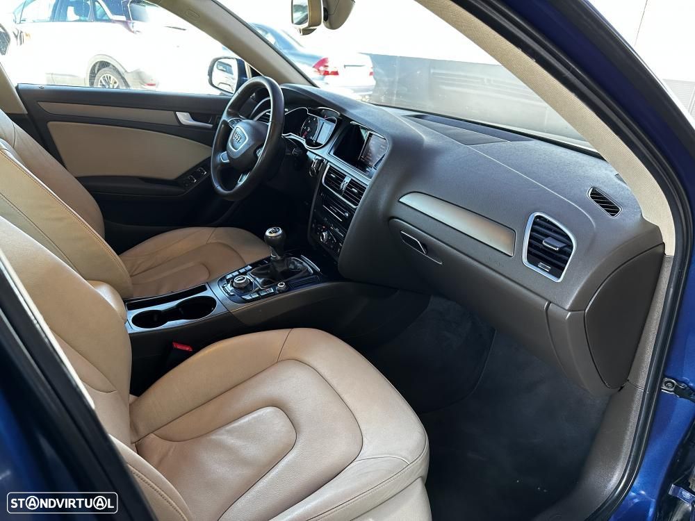 Audi A4 Avant 2.0 TDI Exclusive - 32