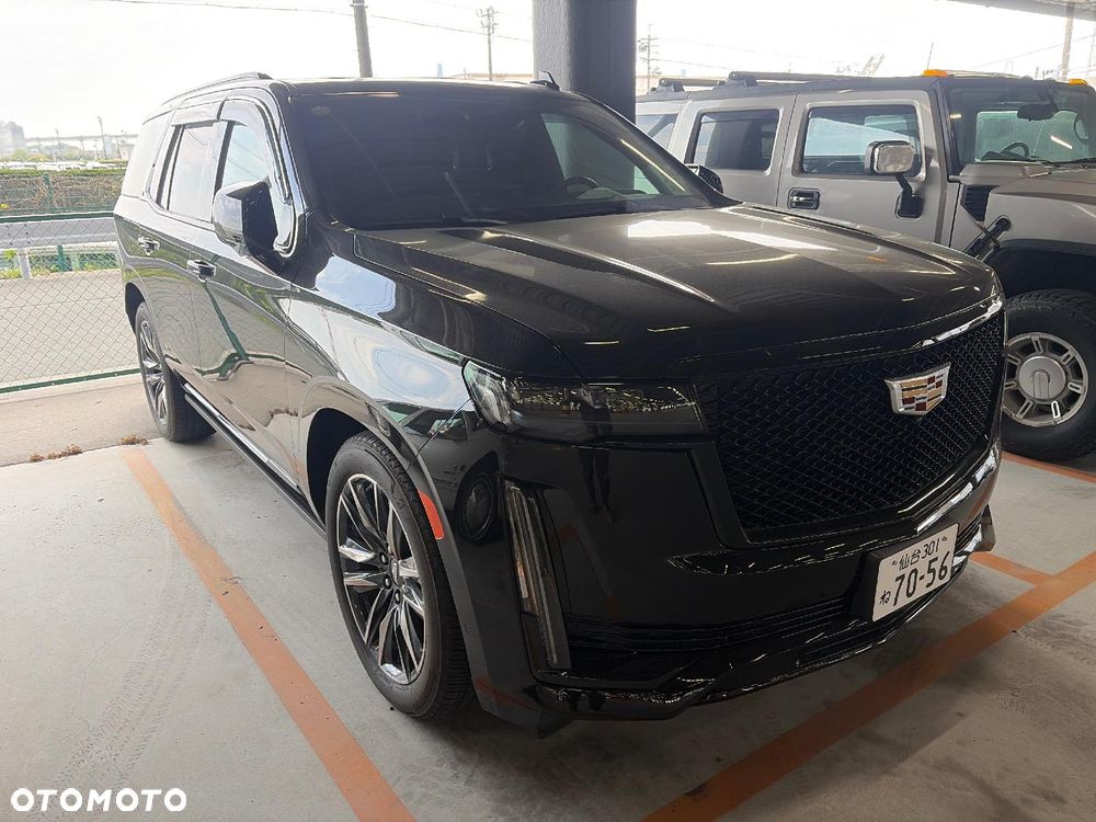 Cadillac Escalade - 2
