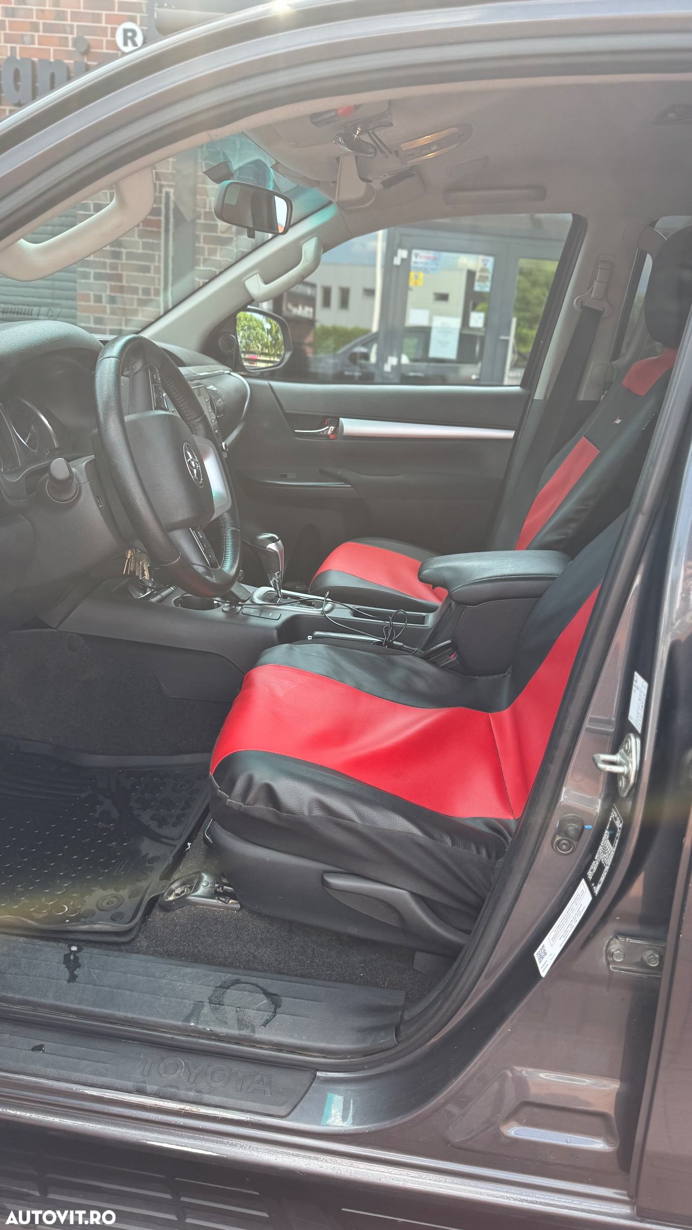 Toyota Hilux 2.4D 150CP 4x4 Double Cab AT Style - 10