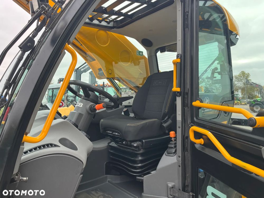 JCB 532-70 AgriSuper Stage V - 14