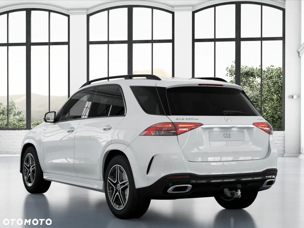 Mercedes-Benz GLE - 21
