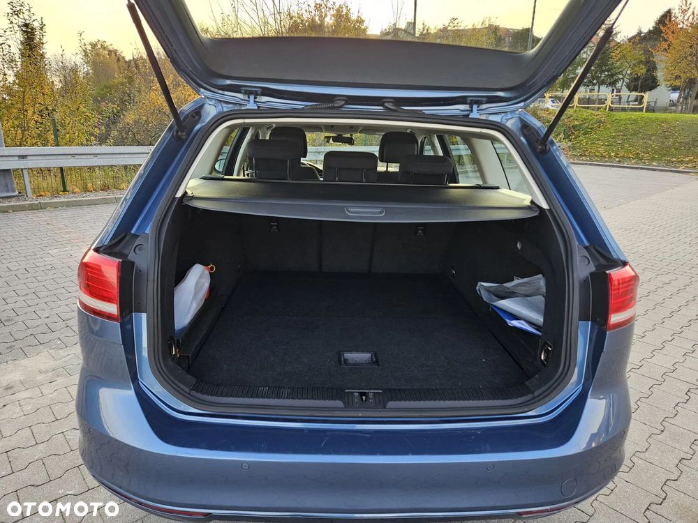 Volkswagen Passat 2.0 TDI SCR Comfortline - 6