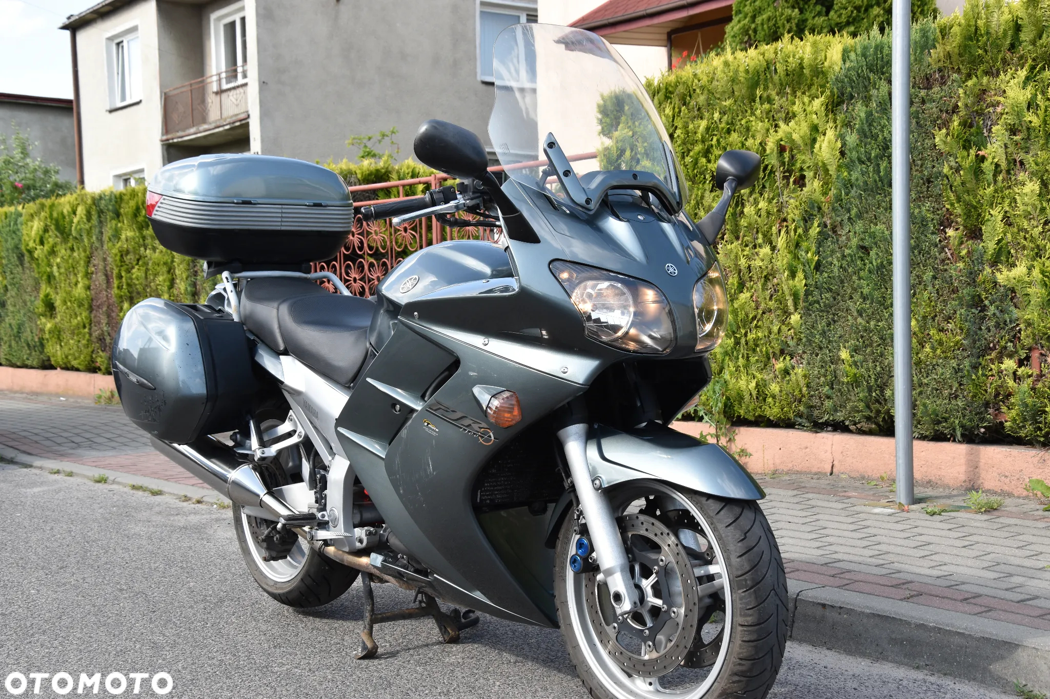 Yamaha FJR - 8