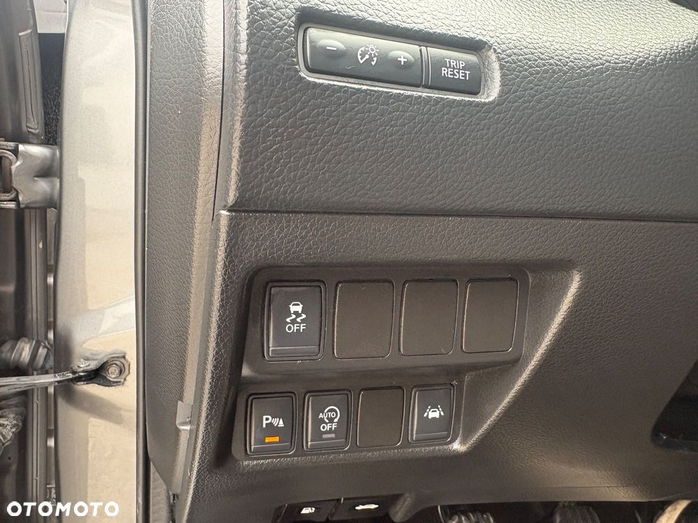 Nissan Qashqai 1.6 DIG-T Acenta - 26