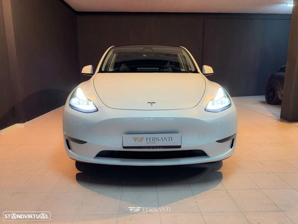 Tesla Model Y Long Range Dual Motor AWD - 4