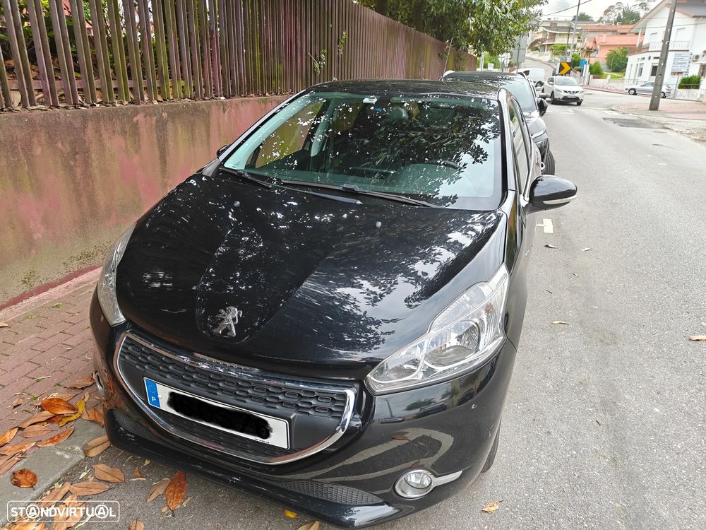 Peugeot 208 1.4 HDi - 2