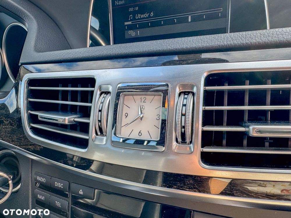 Mercedes-Benz Klasa E - 16