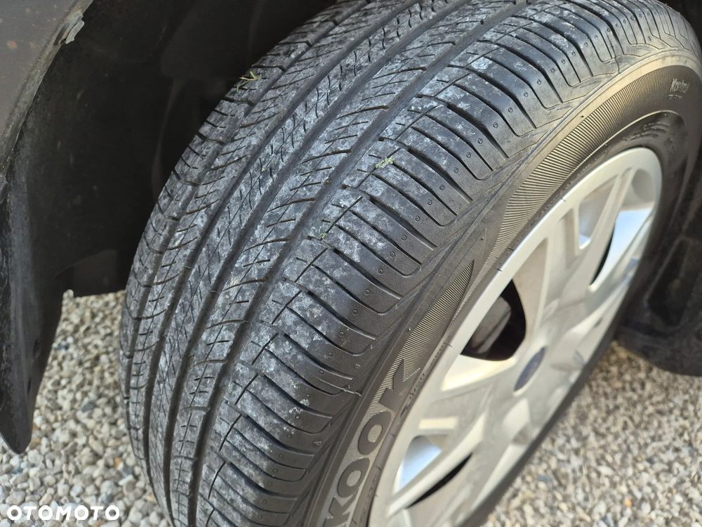 Ford Kuga 2.0 TDCi 4x4 Titanium - 21