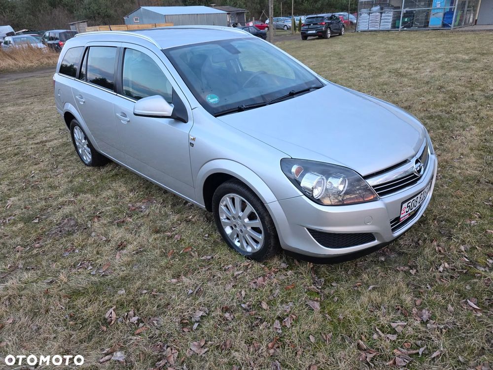 Opel Astra 1.7 CDTI DPF 150 Jahre - 8