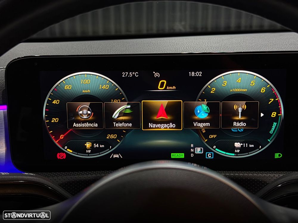 Mercedes-Benz A 250 Limousine e 8G-DCT AMG Line - 24