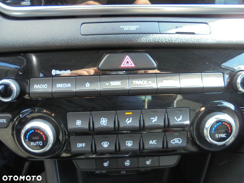 Kia Sportage 1.6 CRDI AWD Eco-Dynamics+ (48V M-H) DCT PLATINUM - 20