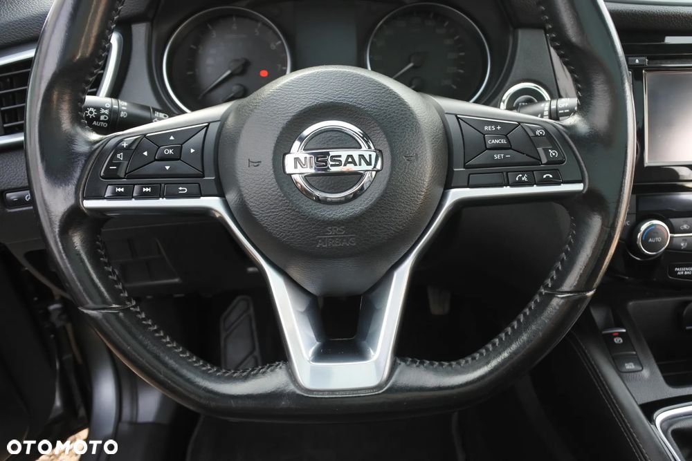 Nissan Qashqai 1.2 DIG-T TEKNA+ - 25