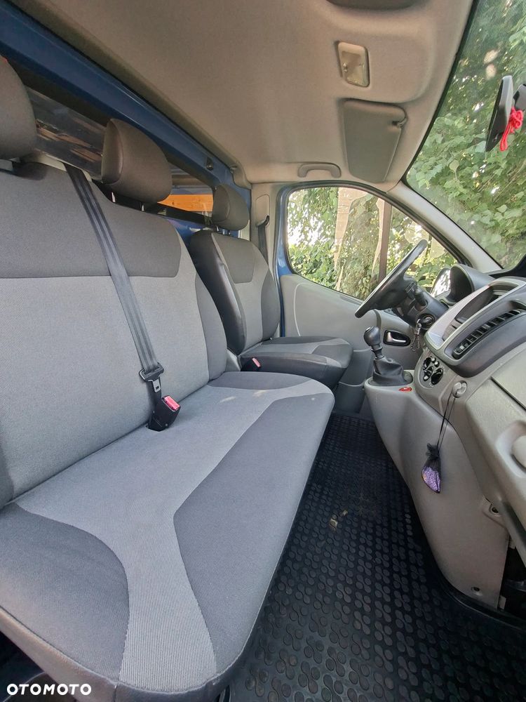 Renault TRAFIC - 10