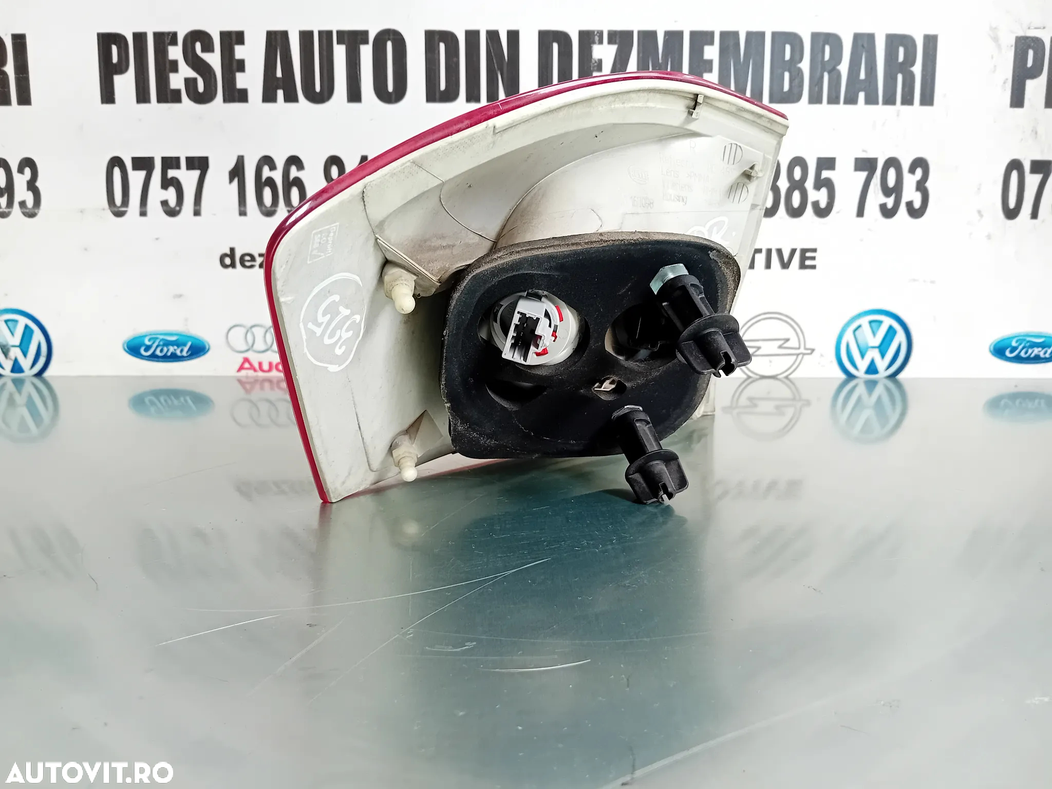 Lampa Stop Tripla Dreapta Caroserie Ford Kuga 1 I An 2008-2013 - 6