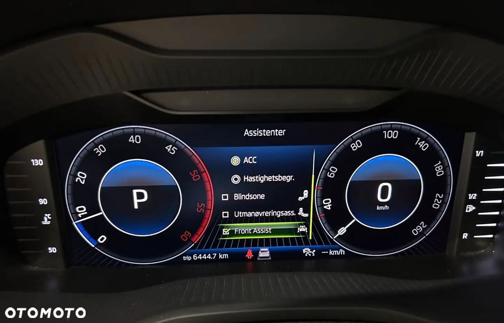 Skoda Karoq 2.0 TDI SCR 4x4 Style DSG - 24