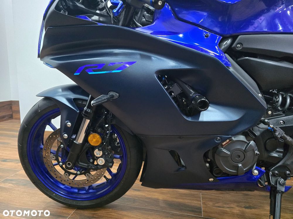 Yamaha R7 - 12