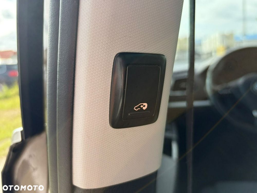 Volkswagen Sharan - 23