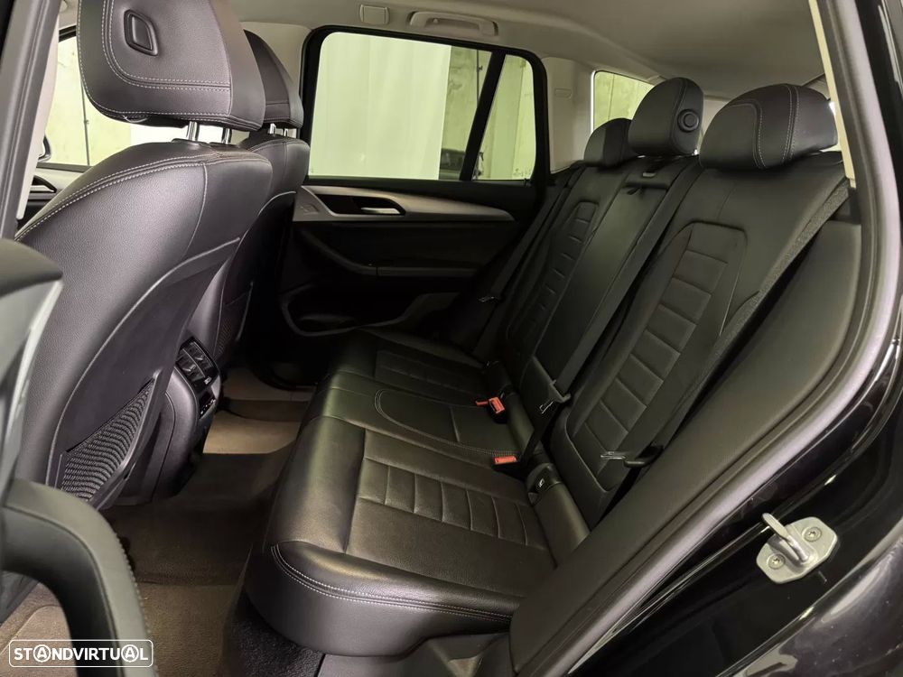 BMW X3 30 d xDrive Advantage - 29