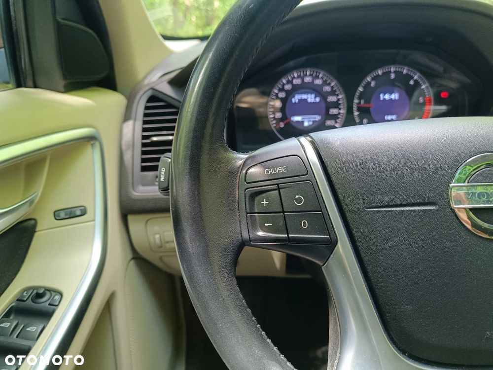 Volvo XC 60 DRIVe R Design - 20