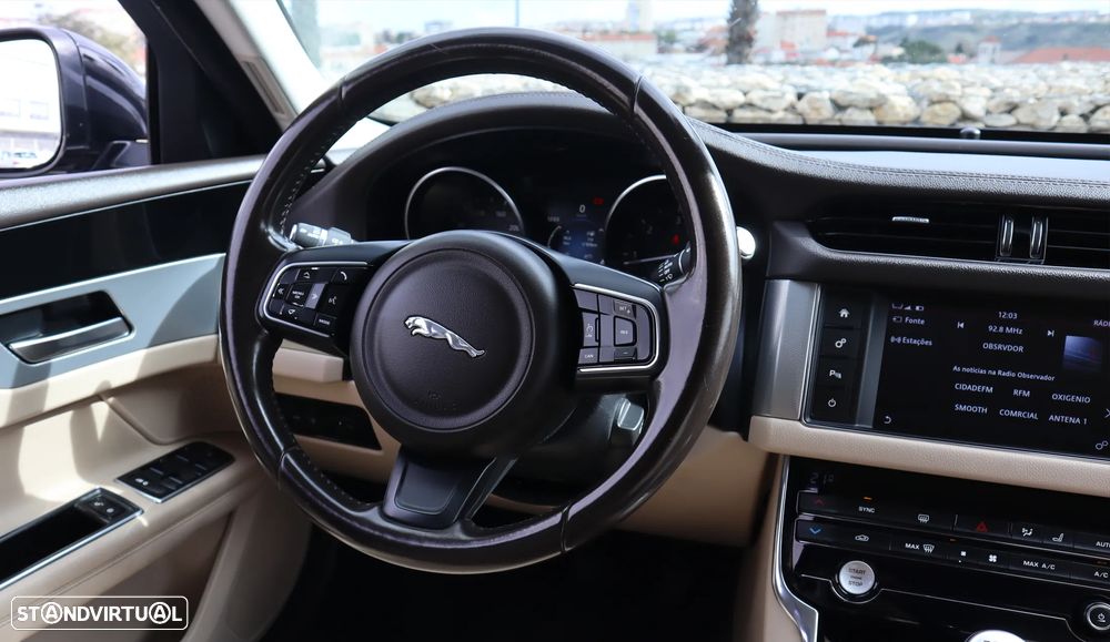 Jaguar XF E-Performance Prestige - 22