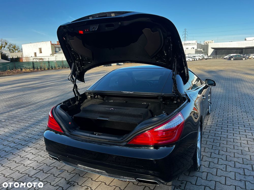 Mercedes-Benz SL - 30