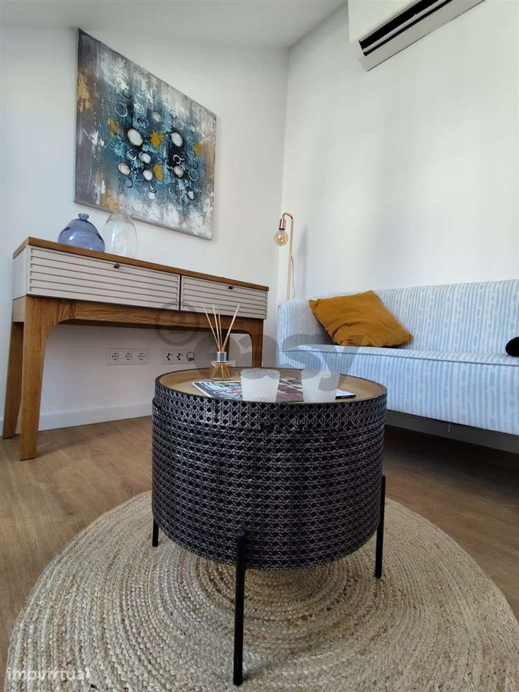 Apartamento T2 Vista Rio Tejo – Lisboa - Portugal - Grande imagem: 2/8