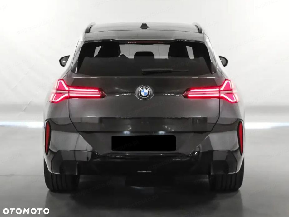 BMW X3 xDrive20 mHEV - 3