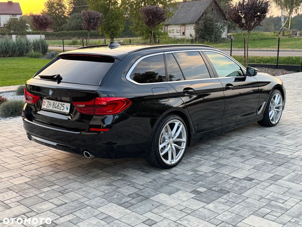 BMW Seria 5 520d xDrive Touring Luxury Line - 5