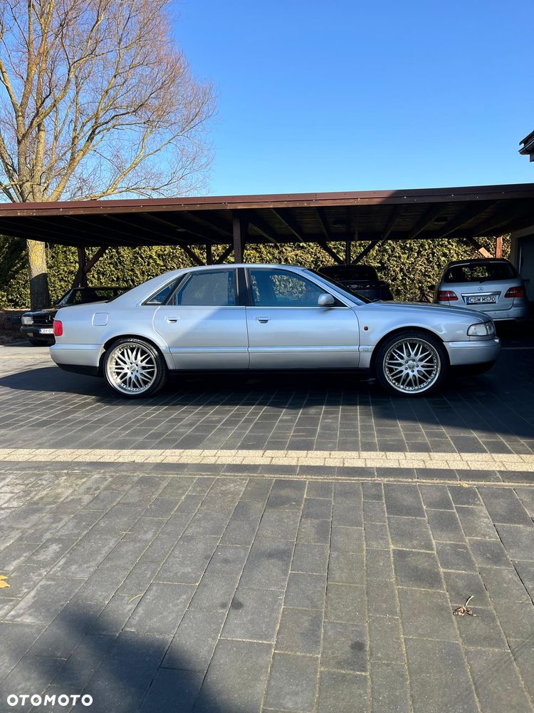 Audi A8 - 2