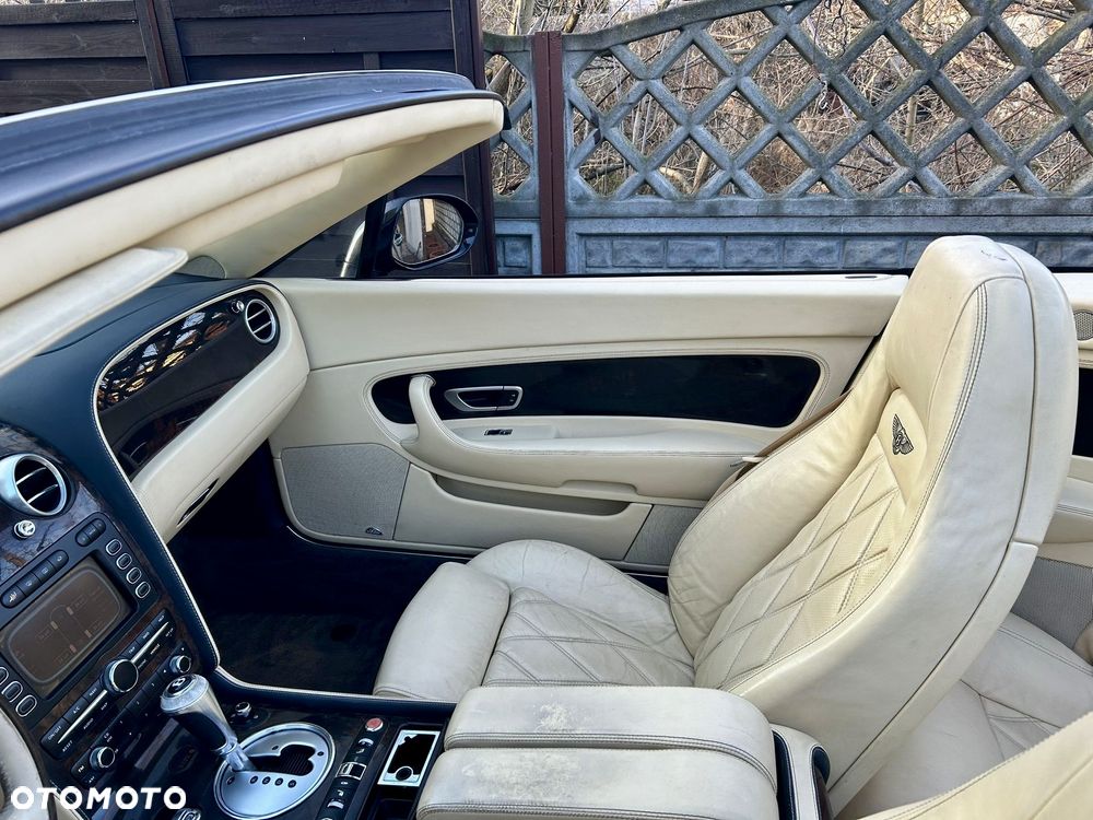 Bentley Continental GT - 13