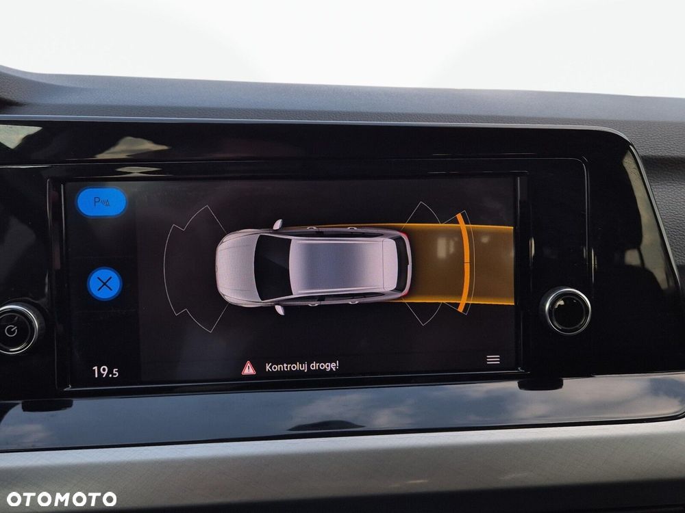 Volkswagen Golf - 24