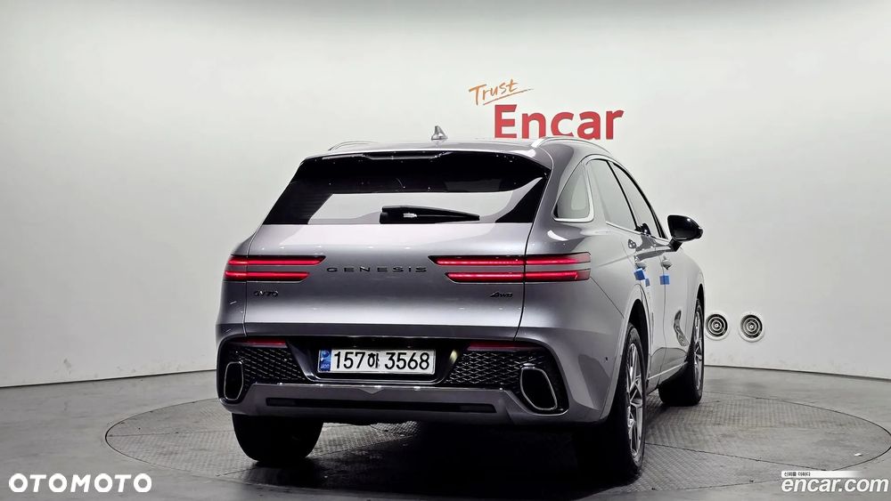 Genesis GV70 2.5T AWD AT8 Luxury Line - 4