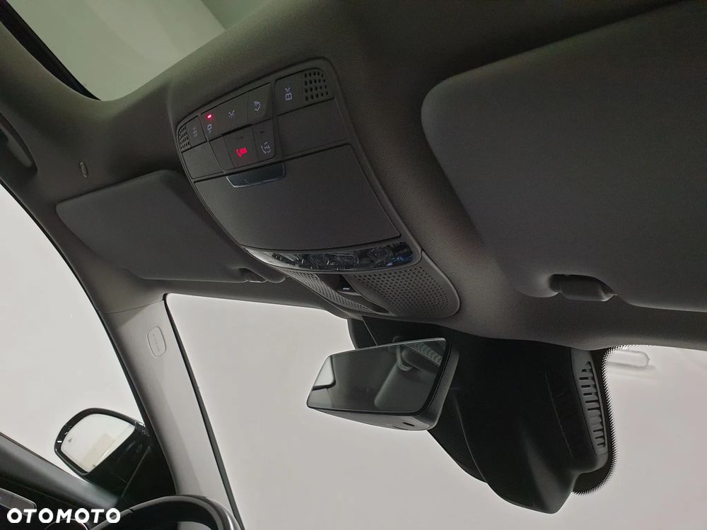 Mercedes-Benz Klasa E 300 de 4Matic 9G-TRONIC AMG Line - 33