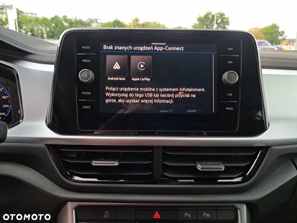 Volkswagen T-Roc 1.5 TSI Life Plus DSG - 27