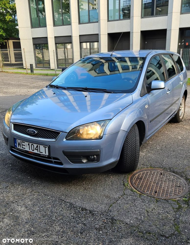 Ford Focus 1.8 Trend - 2