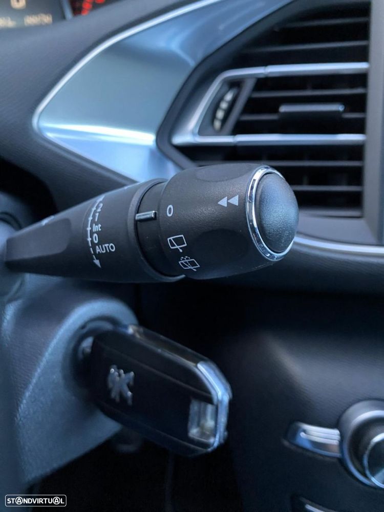 Peugeot 308 SW 1.6 BlueHDi Style - 12