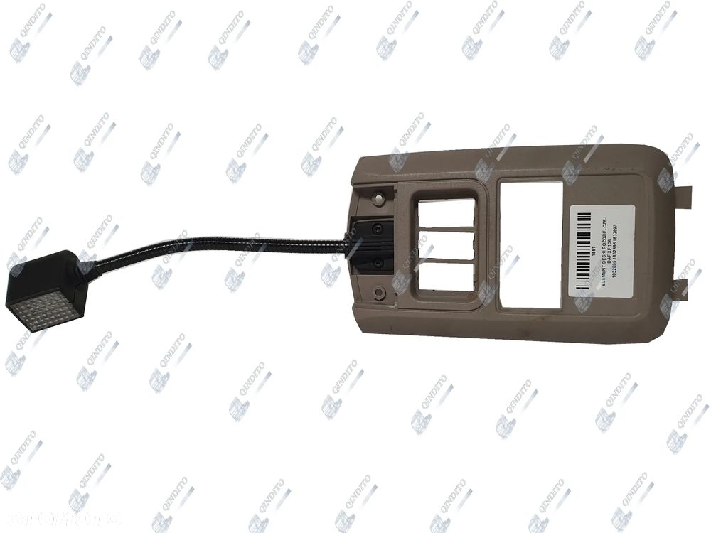 ELEMENT DESKI ROZDZIELCZEJ Z LAMPĄ SUFITOWĄ DAF XF 106 - 1