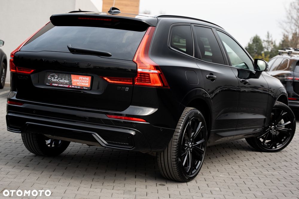 Volvo XC 60 B5 B AWD Ultimate Dark - 12