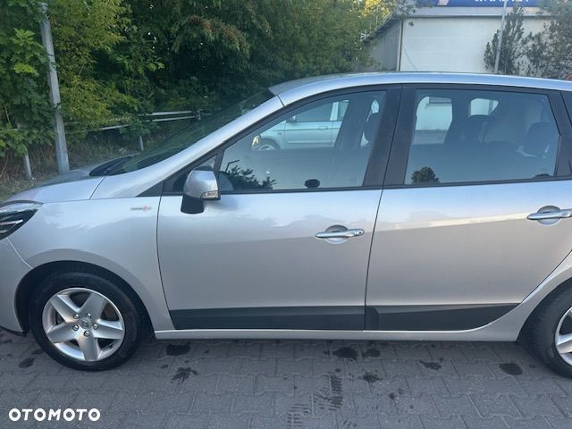 Renault Scenic 1.6 16V TomTom Edition - 2