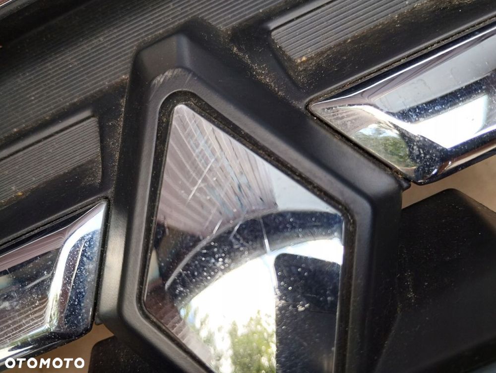 Grill Atrapa Mitsubishi Pajero IV 4 LIFT 2015-^ 7450A975 - 2