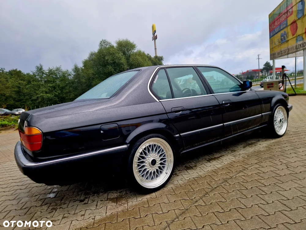 BMW Seria 7 - 24